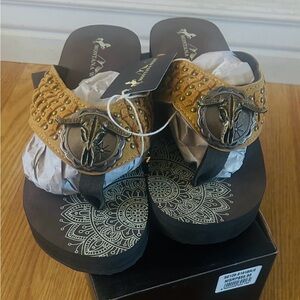 Montana West Bull studded Sandals